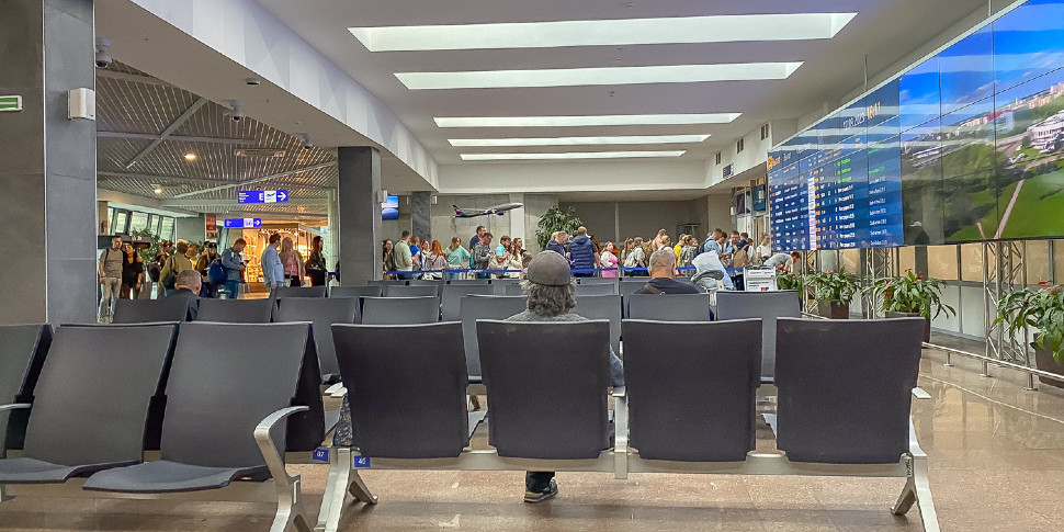 Турист из России на два месяца стал «жильцом» аэропорта в Минске